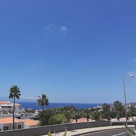 Island Village Heights Costa Adeje فندق